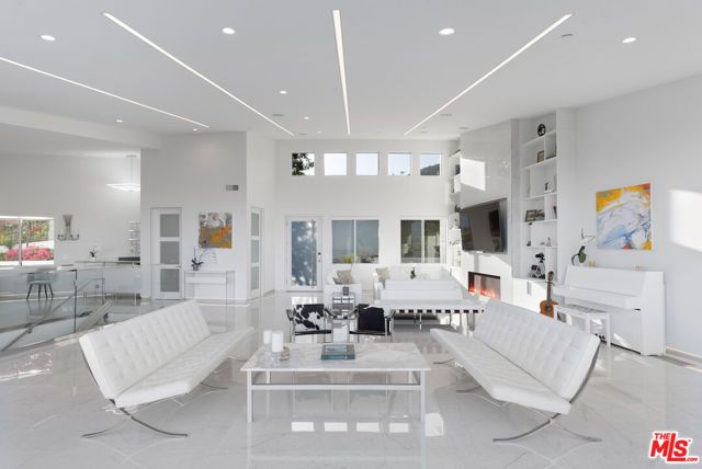 28405 Via Acero Street, Malibu, CA 90265