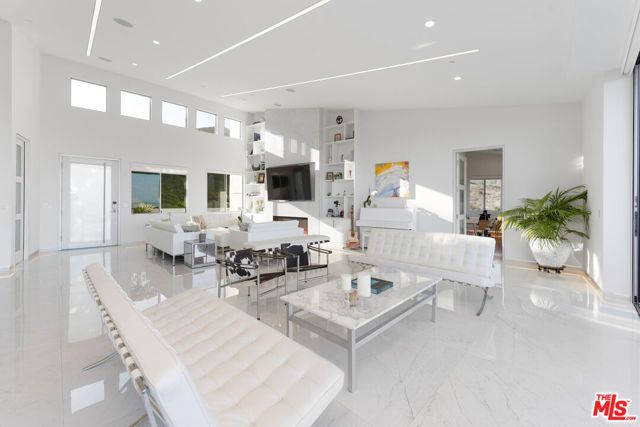 28405 Via Acero Street, Malibu, CA 90265