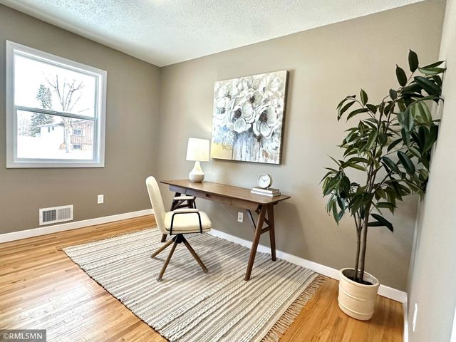 11209 Independence Avenue N, Champlin, MN 55316