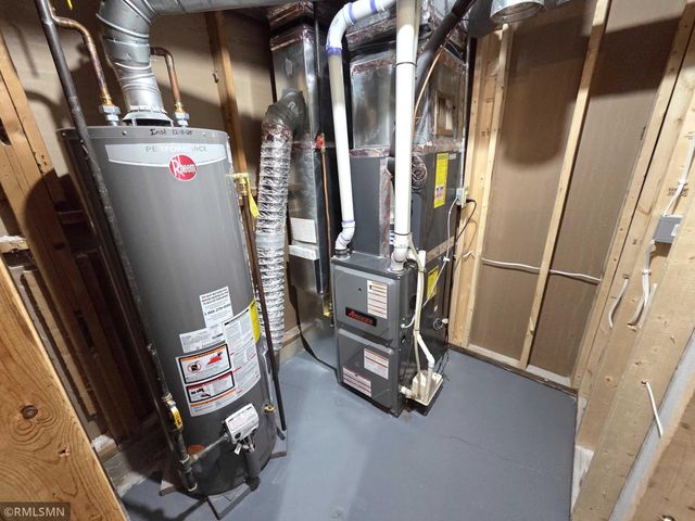 11209 Independence Avenue N, Champlin, MN 55316