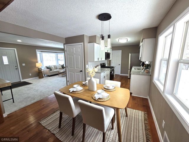 11209 Independence Avenue N, Champlin, MN 55316