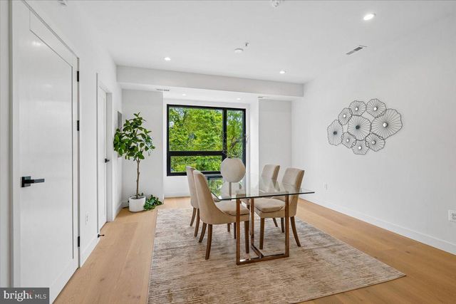4902 ASTOR PL SE, Washington, DC 20019