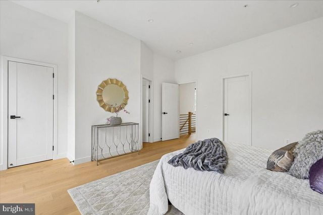 4902 ASTOR PL SE, Washington, DC 20019