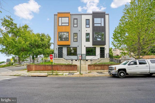 4902 ASTOR PL SE, Washington, DC 20019