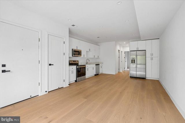4902 ASTOR PL SE, Washington, DC 20019