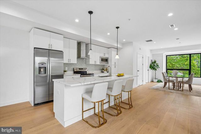 4902 ASTOR PL SE, Washington, DC 20019