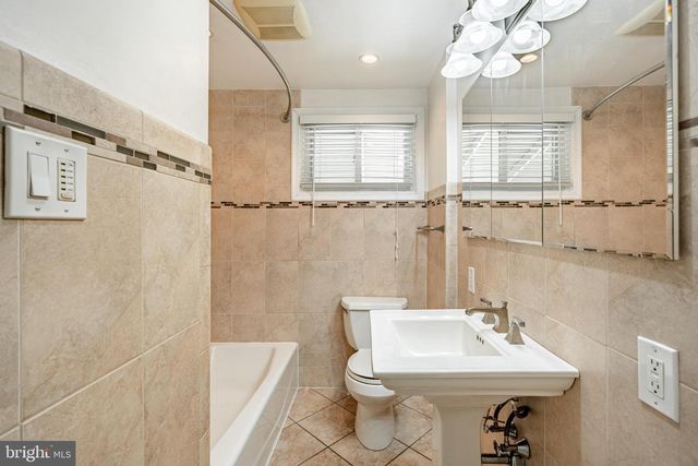 147 WYNDMOOR RD, Havertown, PA 19083