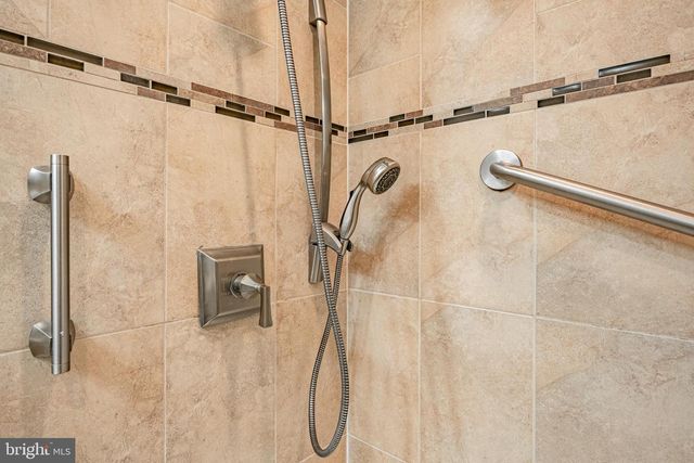 147 WYNDMOOR RD, Havertown, PA 19083