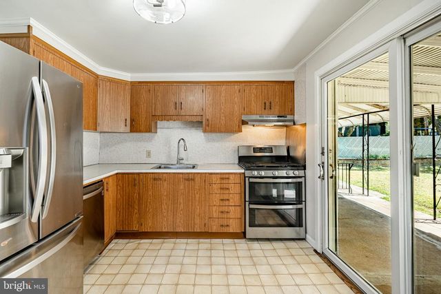 147 WYNDMOOR RD, Havertown, PA 19083