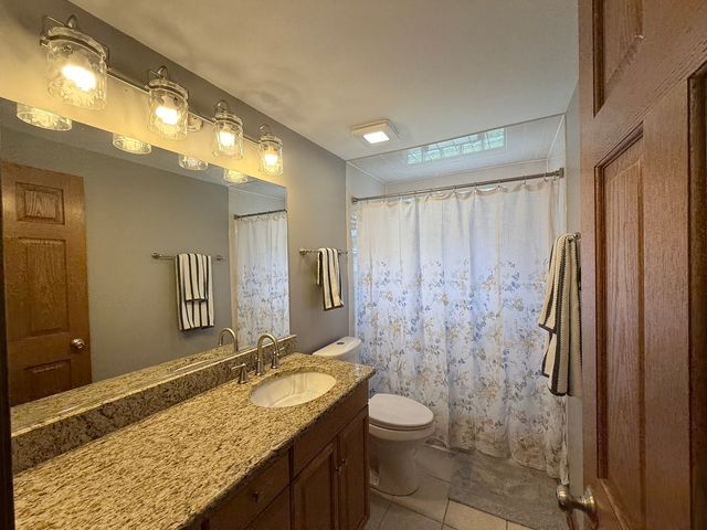 17537 70th Court, Tinley Park, IL 60477
