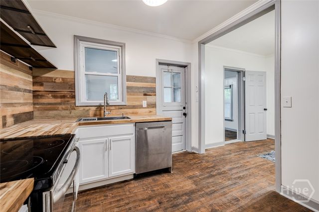 1710 E 41st Street, Savannah, GA 31404