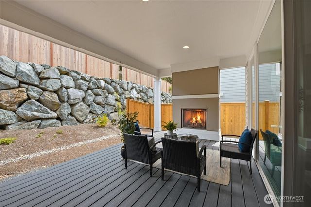 16005 57th Avenue W, Edmonds, WA 98026