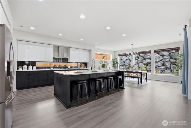 16005 57th Avenue W, Edmonds, WA 98026