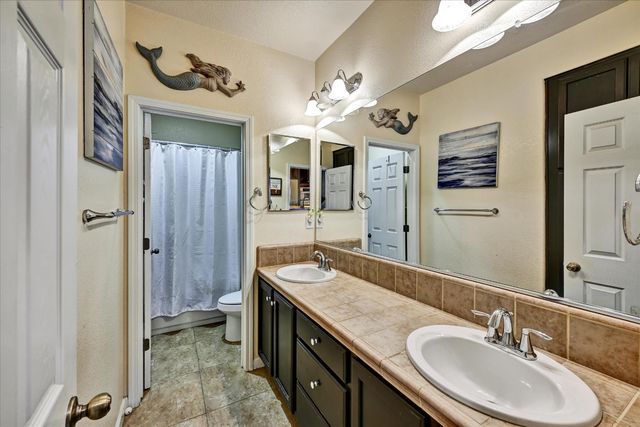 101 Haywood Ct, Roseville, CA 95747