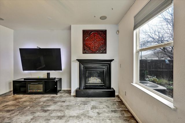 101 Haywood Ct, Roseville, CA 95747