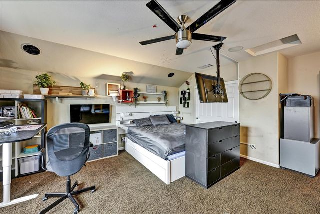 101 Haywood Ct, Roseville, CA 95747