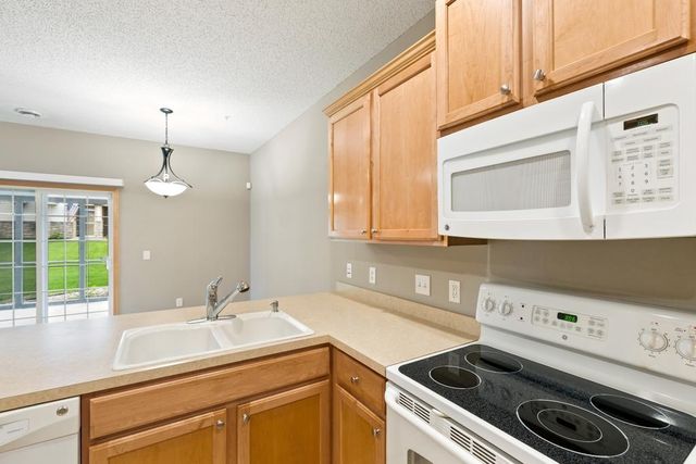 9090 Meadow Way, Victoria, MN 55386
