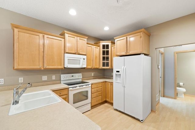 9090 Meadow Way, Victoria, MN 55386