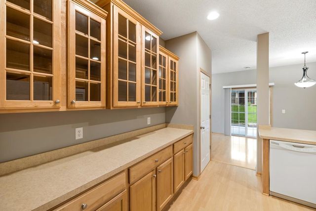 9090 Meadow Way, Victoria, MN 55386
