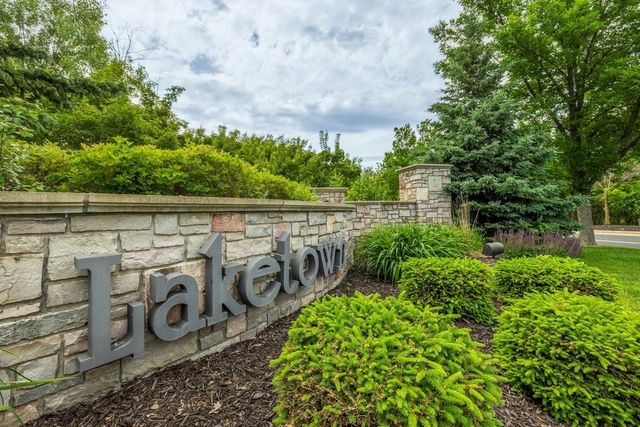 9090 Meadow Way, Victoria, MN 55386