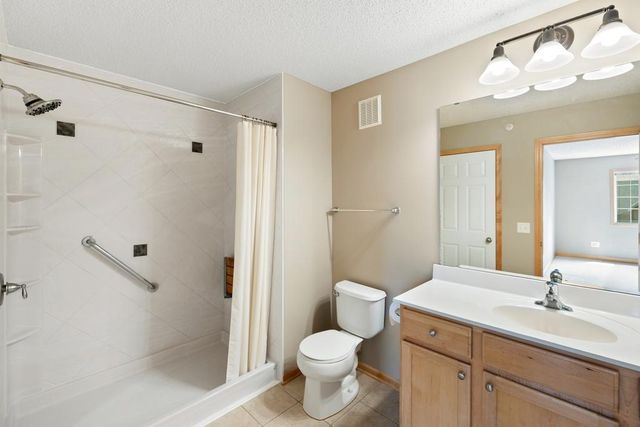 9090 Meadow Way, Victoria, MN 55386