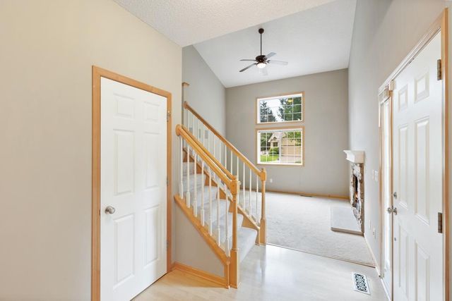 9090 Meadow Way, Victoria, MN 55386