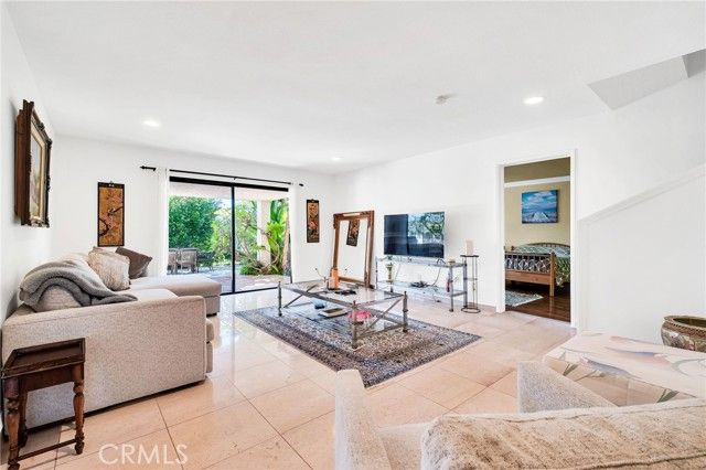 6516 Sandy Point Court, Rancho Palos Verdes, CA 90275