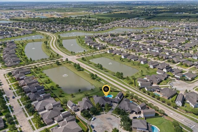 6806 Amistad Court, Manvel, TX 77578