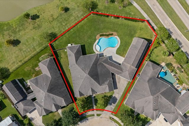 6806 Amistad Court, Manvel, TX 77578