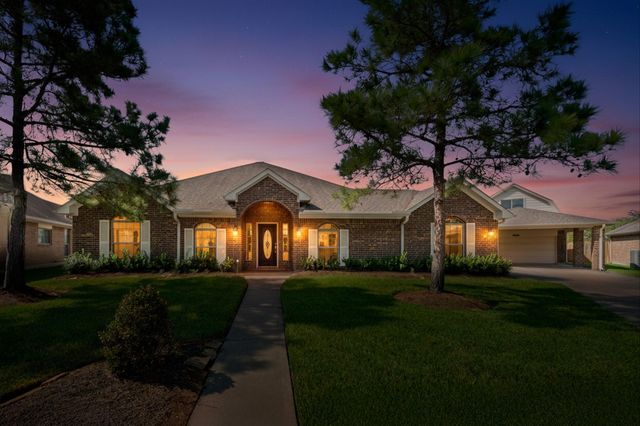 6806 Amistad Court, Manvel, TX 77578