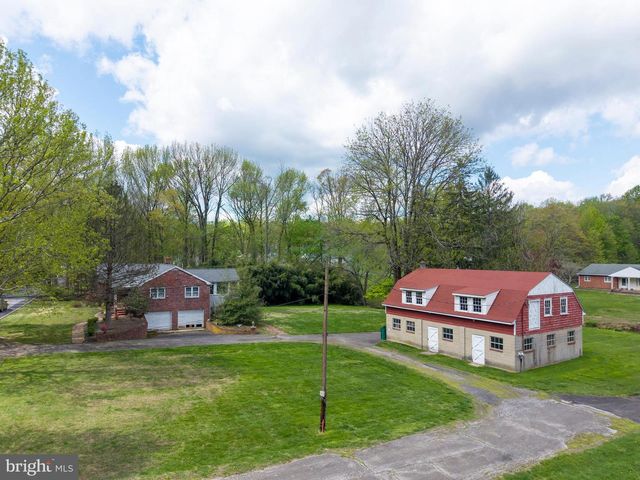 3463 & 3461 GARNET MINE RD, Garnet Valley, PA 19060