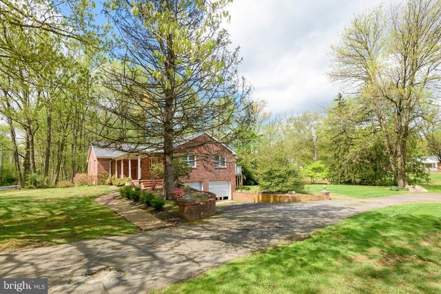 3463 & 3461 GARNET MINE RD, Garnet Valley, PA 19060