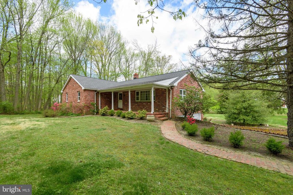 3463 & 3461 GARNET MINE RD, Garnet Valley, PA 19060