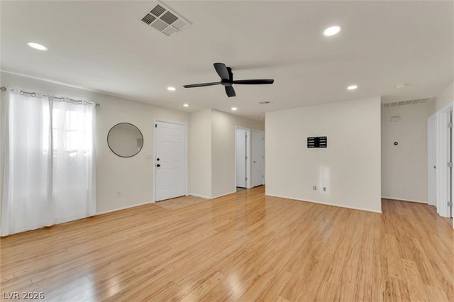 1072 Sky Rock Court, Henderson, NV 89011