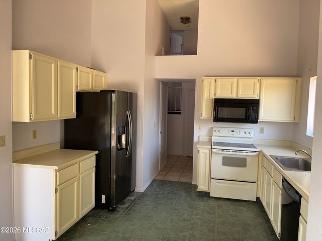 4685 W Lessing Lane, Tucson, AZ 85742