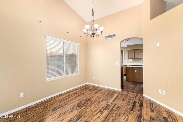 15221 N 87TH Drive, Peoria, AZ 85381