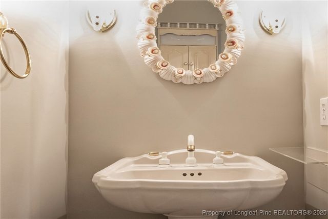 789 Daphne Lane, Vass, NC 28394