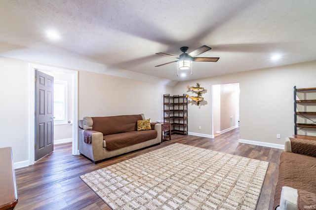 4347 E Fox Run Drive, Syracuse, IN 46567