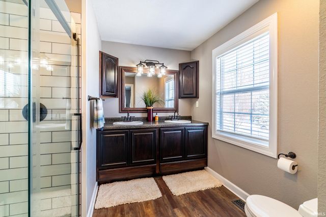 4347 E Fox Run Drive, Syracuse, IN 46567