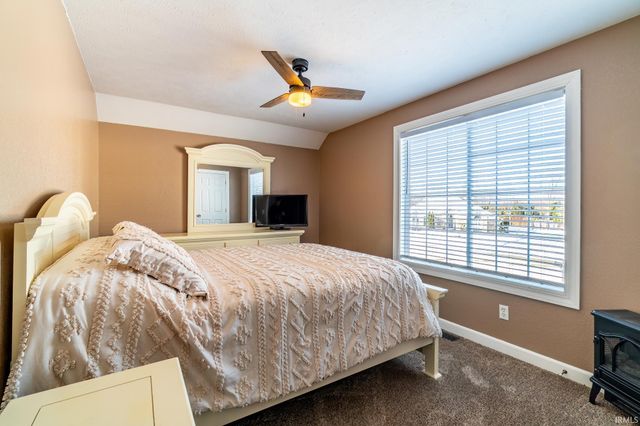 4347 E Fox Run Drive, Syracuse, IN 46567