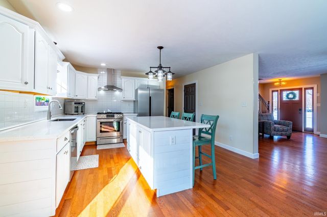 4347 E Fox Run Drive, Syracuse, IN 46567