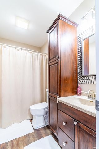 4347 E Fox Run Drive, Syracuse, IN 46567