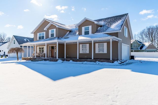 4347 E Fox Run Drive, Syracuse, IN 46567