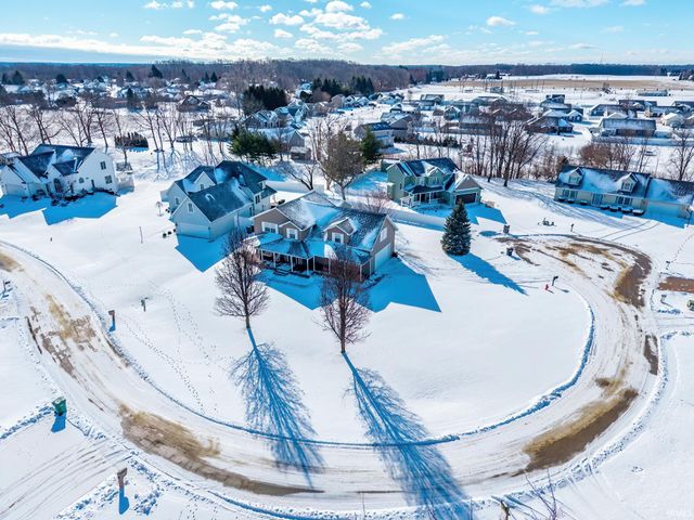 4347 E Fox Run Drive, Syracuse, IN 46567