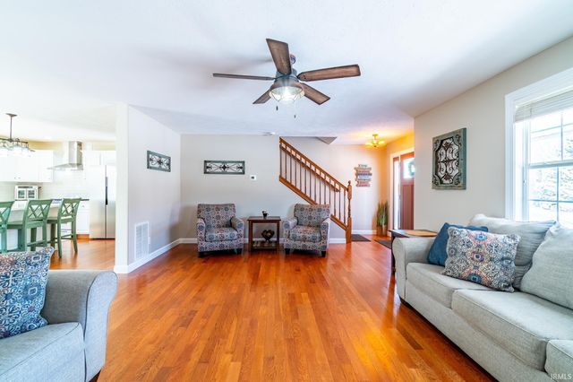 4347 E Fox Run Drive, Syracuse, IN 46567