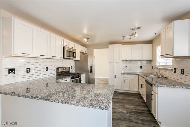 3418 Fishers Landing Avenue, North Las Vegas, NV 89032