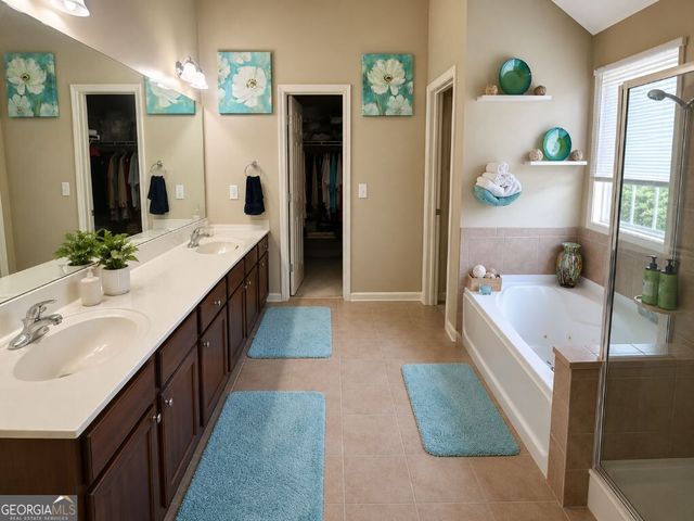 3864 Lake Sanctuary Way, Atlanta, GA 30349