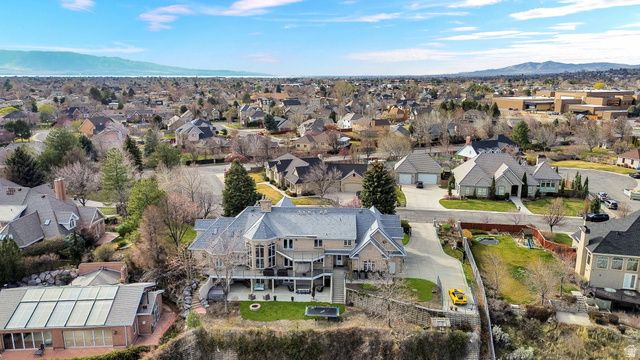 566 N BELLA VISTA DR, Orem, UT 84097