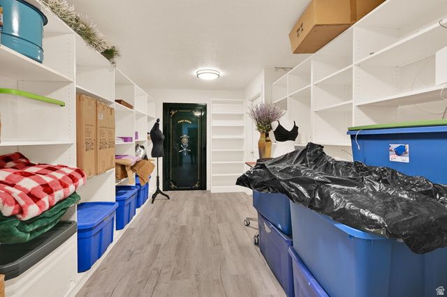 566 N BELLA VISTA DR, Orem, UT 84097