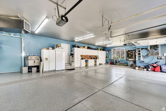 566 N BELLA VISTA DR, Orem, UT 84097